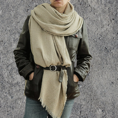 Fular unisex din cânepă moale. Șal moale si elegant