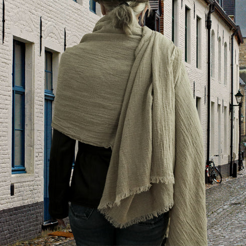 Fular unisex din cânepă moale. Șal moale si elegant