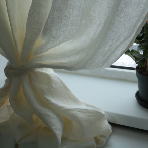 Draperii din IN semi-opace. Draperii din tesaturi naturale.