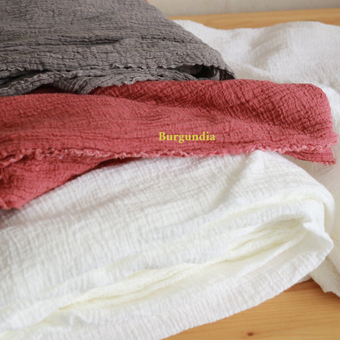 Muselina Mioara subțire și spumoasă