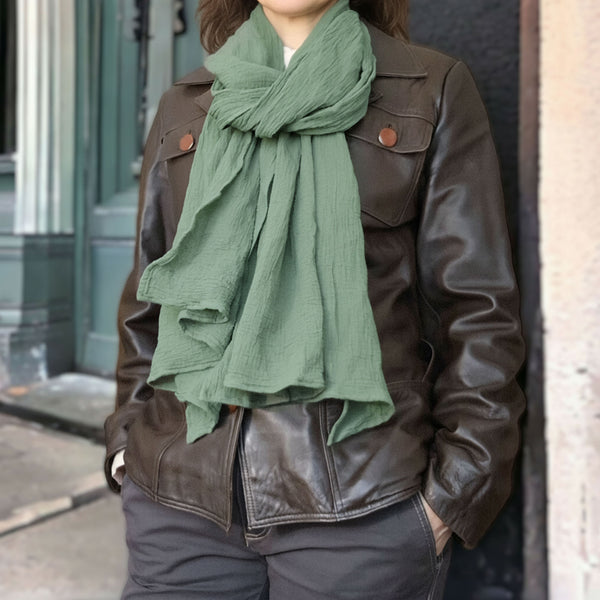 Esarfa din panza topita de bumbac, creponata si moale