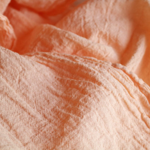 Esarfa din panza topita de bumbac, creponata si moale